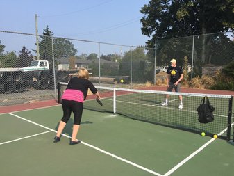 Oak Bay pickleball